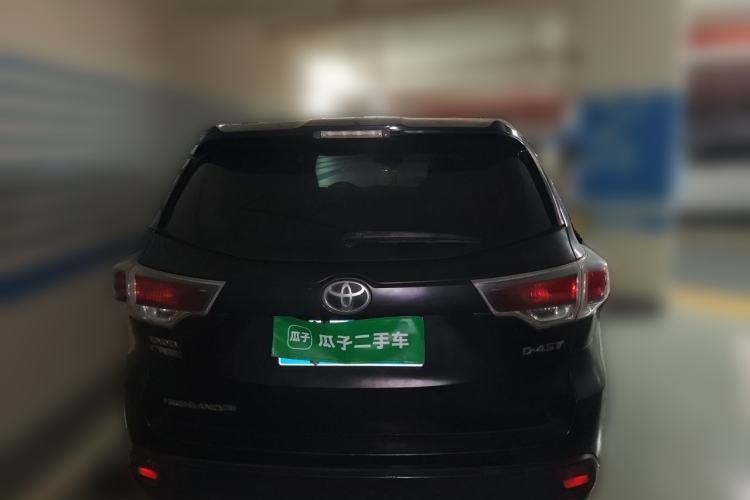 Used Toyota Highlander 2015 2.0T Two-Wheel Drive Elite Edition 5 Seats Rear