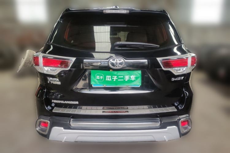 Used Toyota Highlander 2015 2.0T Two-Wheel Drive Elite Edition 5 Seats Rear