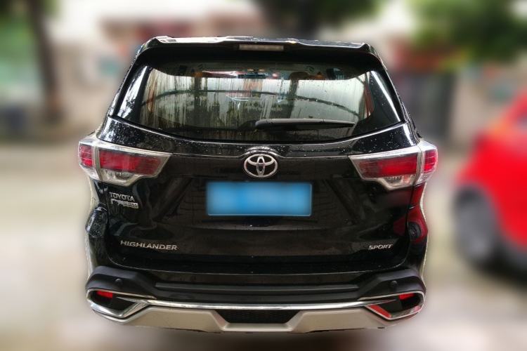 Used Toyota Highlander 2015 2.0T Two-Wheel Drive Luxury Edition 7 Seats Rear