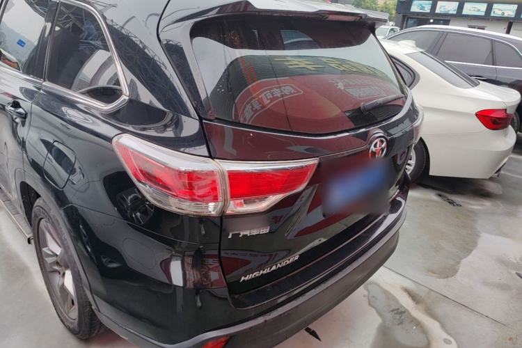 Used Toyota Highlander 2015 2.0T Four-Wheel Drive Luxury Edition 7-Seater Rear
