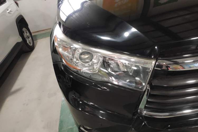Used Toyota Highlander 2015 2.0T Four-Wheel Drive Luxury Edition 7-Seater Right Front Headlight