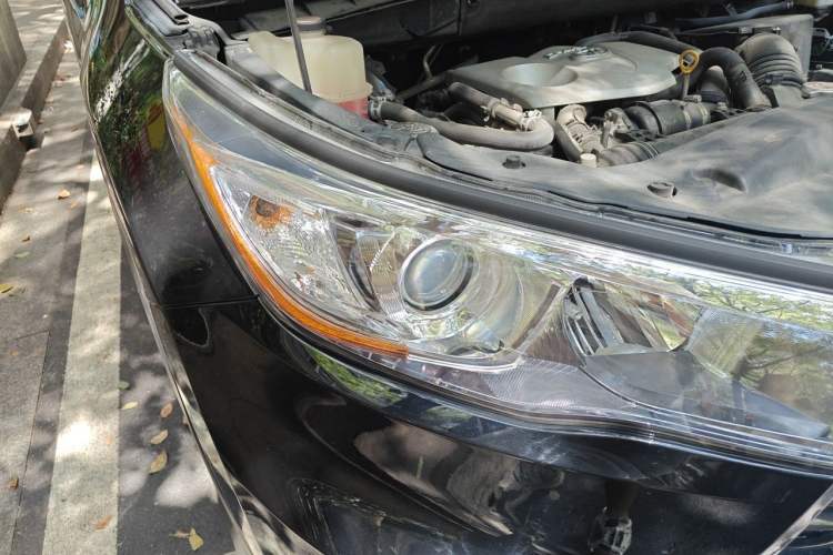 Used Toyota Highlander 2015 2.0T Two-Wheel Drive Elite Edition 5 Seats Right Front Headlight