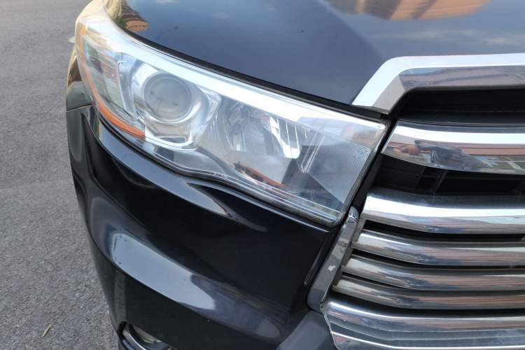 Used Toyota Highlander 2015 2.0T Four-Wheel Drive Luxury Edition 7-Seater Right Front Headlight