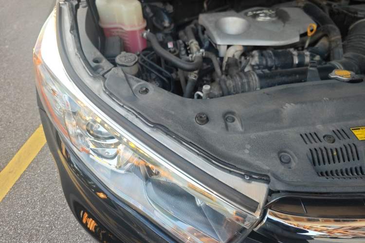 Used Toyota Highlander 2015 2.0T Four-Wheel Drive Luxury Edition 7-Seater Right Front Headlight