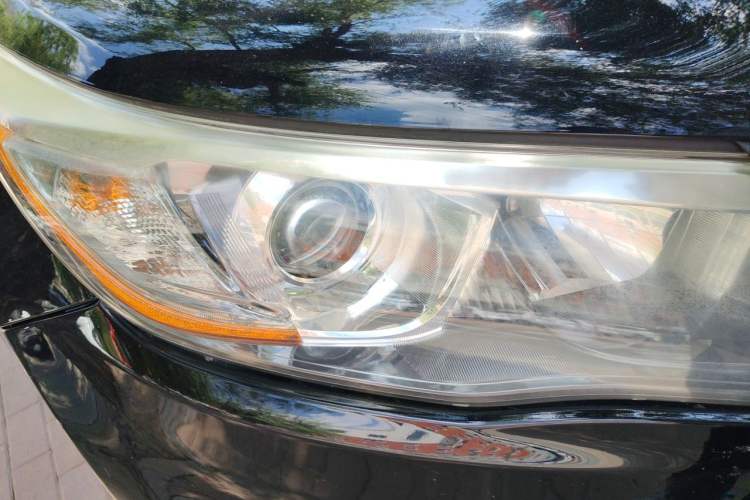 Used Toyota Highlander 2015 2.0T Four-Wheel Drive Elite Edition 7-Seater Right Front Headlight