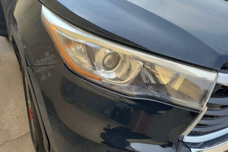 Used Toyota Highlander 2015 2.0T Four-Wheel Drive Elite Edition 7-Seater Right Front Headlight