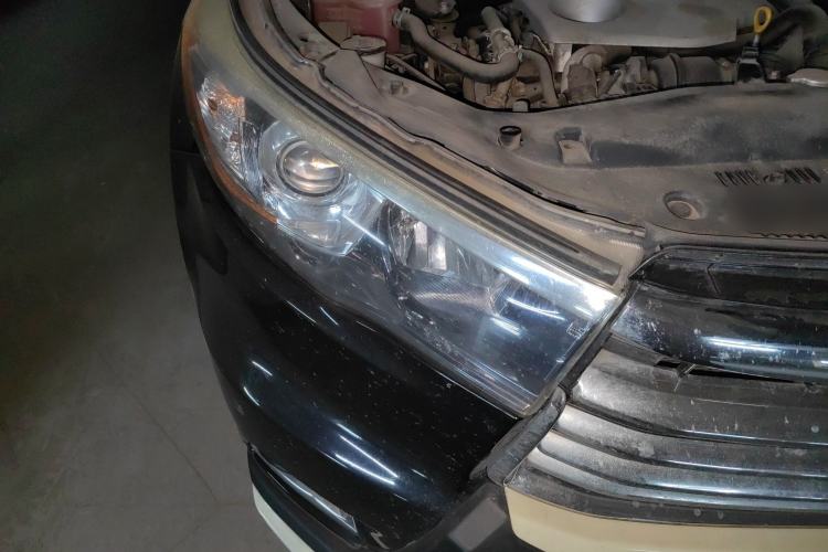 Used Toyota Highlander 2015 2.0T Two-Wheel Drive Elite Edition 7 Seats Right Front Headlight