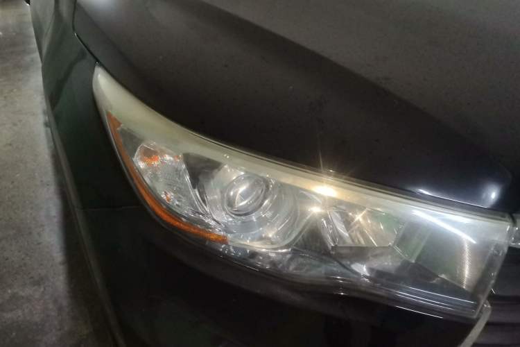 Used Toyota Highlander 2015 2.0T Four-Wheel Drive Luxury Edition 7-Seater Right Front Headlight