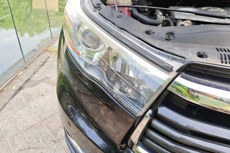 Used Toyota Highlander 2015 2.0T Four-Wheel Drive Luxury Edition 7-Seater Right Front Headlight