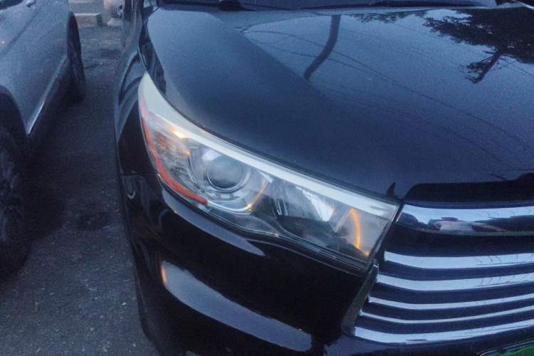 Used Toyota Highlander 2015 2.0T Four-Wheel Drive Luxury Navigation Version with 7 Seats Right Front Headlight