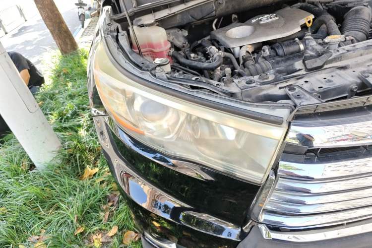 Used Toyota Highlander 2015 2.0T Four-Wheel Drive Luxury Edition 7-Seater Right Front Headlight