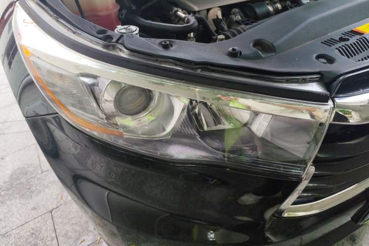 Used Toyota Highlander 2015 2.0T Four-Wheel Drive Luxury Edition 7-Seater Right Front Headlight