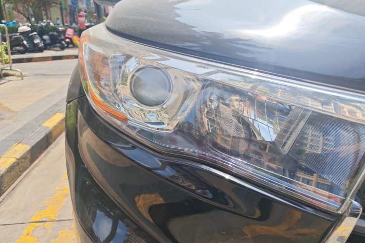 Used Toyota Highlander 2015 2.0T Four-Wheel Drive Elite Edition 7-Seater Right Front Headlight