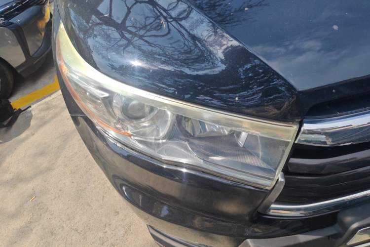 Used Toyota Highlander 2015 2.0T Two-Wheel Drive Luxury Edition 7 Seats Right Front Headlight