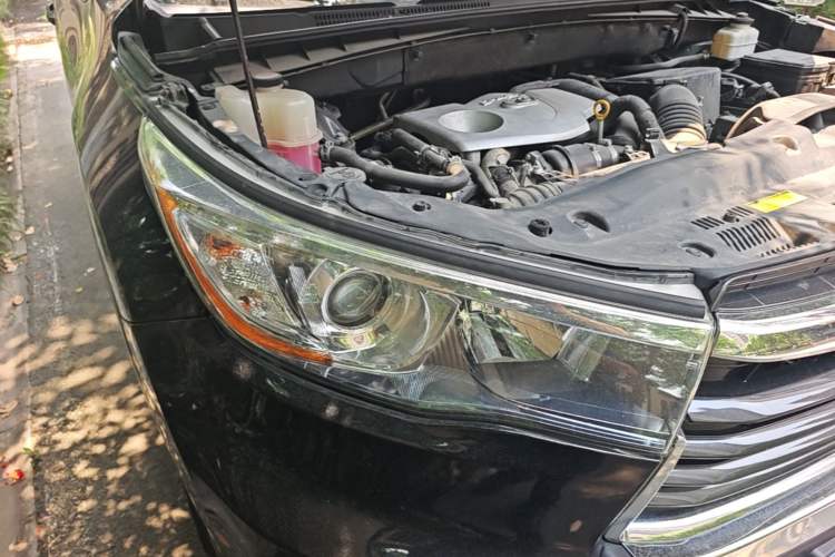 Used Toyota Highlander 2015 2.0T Four-Wheel Drive Luxury Edition 7-Seater Right Front Headlight