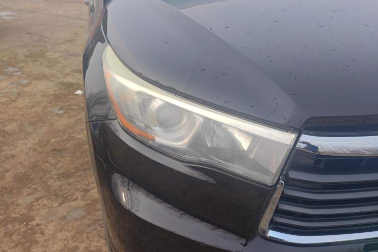 Used Toyota Highlander 2015 2.0T Two-Wheel Drive Elite Edition 7 Seats Right Front Headlight