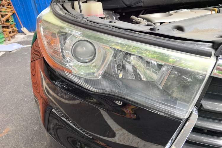 Used Toyota Highlander 2015 2.0T Four-Wheel Drive Elite Edition 7-Seater Right Front Headlight
