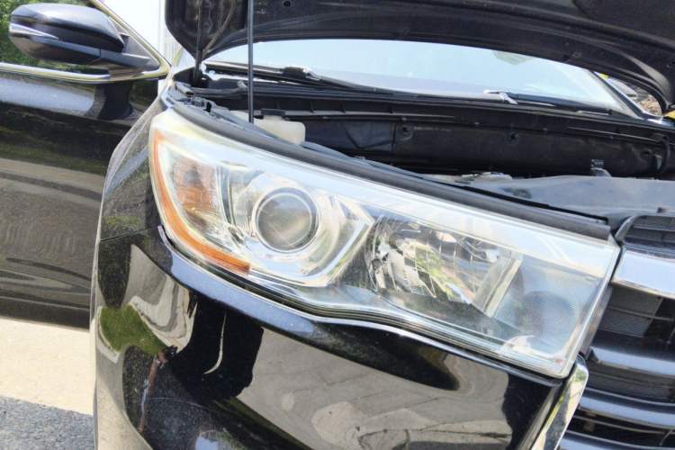 Used Toyota Highlander 2015 2.0T Two-Wheel Drive Elite Edition 5 Seats Right Front Headlight