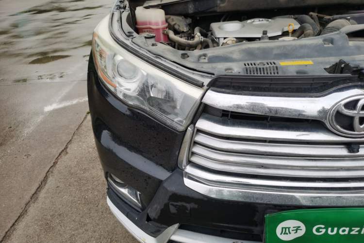 Used Toyota Highlander 2015 2.0T Two-Wheel Drive Elite Edition 7 Seats Right Front Headlight