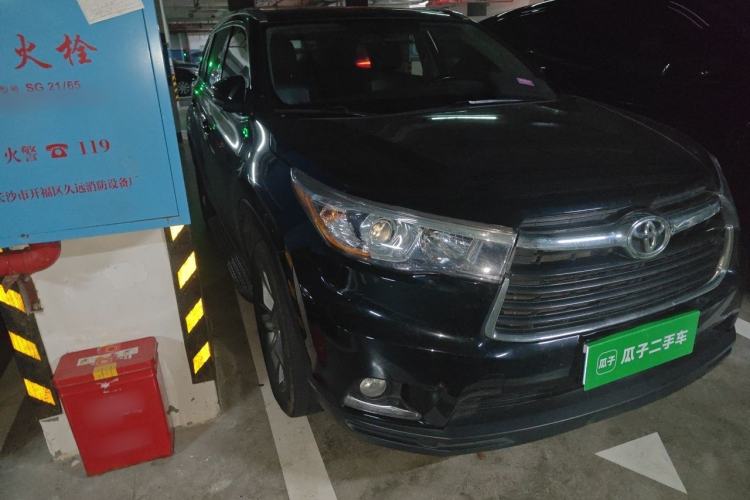 Used Toyota Highlander 2015 2.0T Two-Wheel Drive Luxury Edition 7 Seats Right Front Headlight