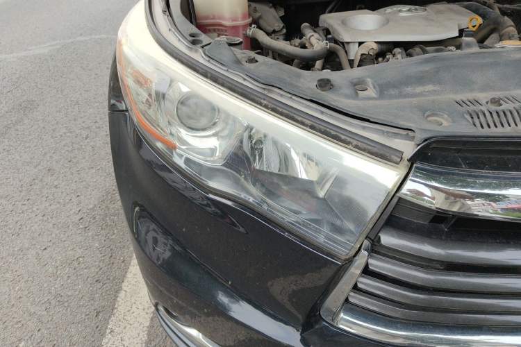 Used Toyota Highlander 2015 2.0T Two-Wheel Drive Elite Edition 5 Seats Right Front Headlight