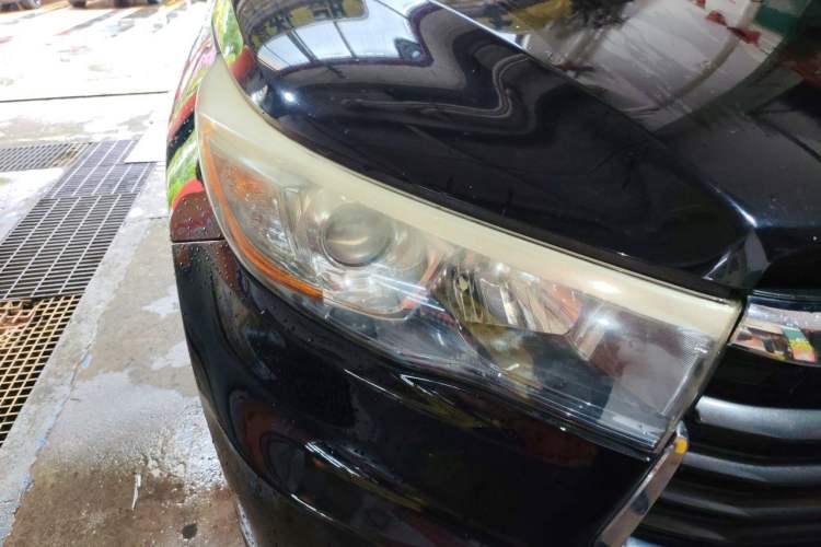 Used Toyota Highlander 2015 2.0T Four-Wheel Drive Luxury Edition 7-Seater Right Front Headlight