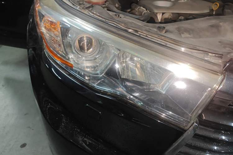 Used Toyota Highlander 2015 2.0T Four-Wheel Drive Ultimate Edition 7-Seater Right Front Headlight