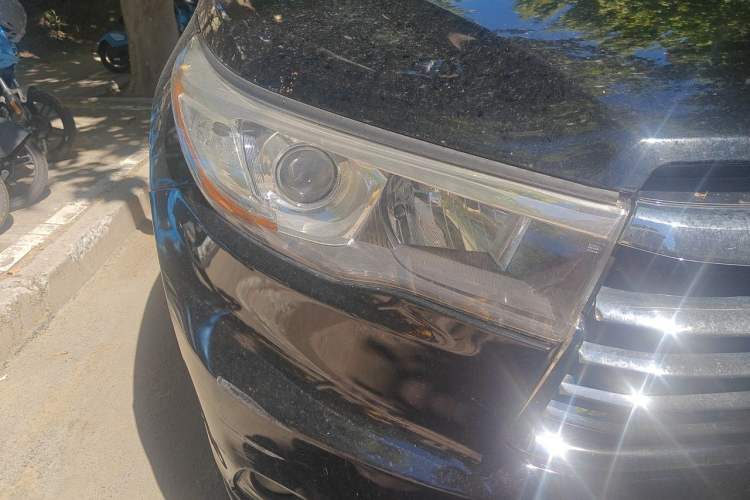 Used Toyota Highlander 2015 2.0T Four-Wheel Drive Luxury Edition 7-Seater Right Front Headlight