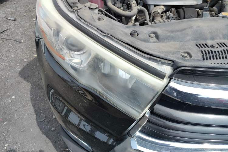 Used Toyota Highlander 2015 2.0T Four-Wheel Drive Luxury Edition 7-Seater Right Front Headlight