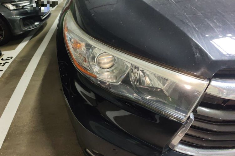 Used Toyota Highlander 2015 2.0T Four-Wheel Drive Elite Edition 7-Seater Right Front Headlight