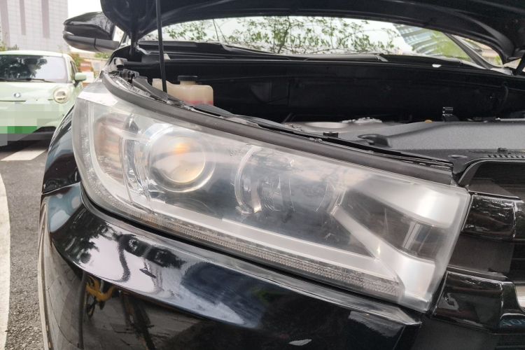 Used Toyota Highlander 2015 2.0T Four-Wheel Drive Elite Edition 7-Seater Right Front Headlight