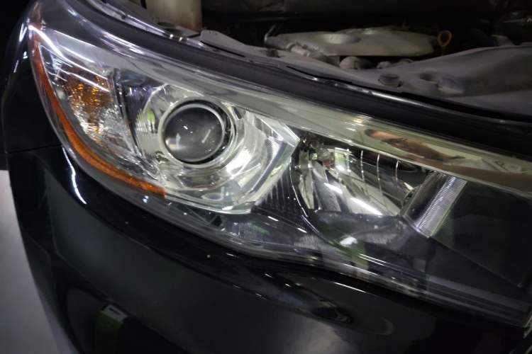 Used Toyota Highlander 2015 2.0T Four-Wheel Drive Luxury Edition 7-Seater Right Front Headlight