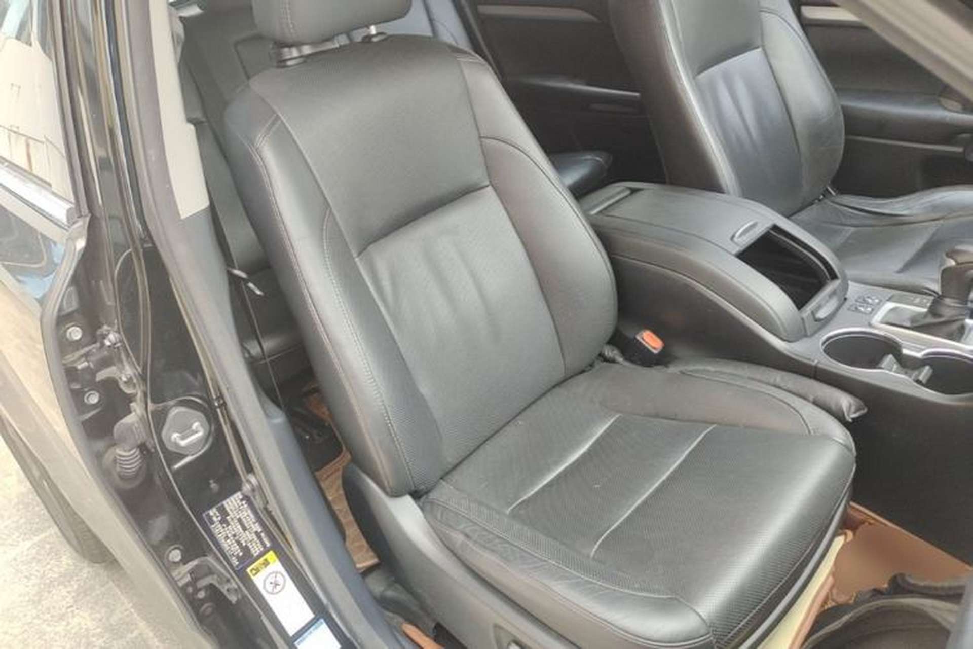 Used Toyota Highlander 2015 2.0T Four-Wheel Drive Luxury Edition 7-Seater Right Front Seat