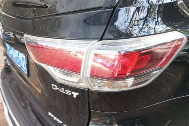 Used Toyota Highlander 2015 2.0T Four-Wheel Drive Luxury Edition 7-Seater Right Rear Taillight
