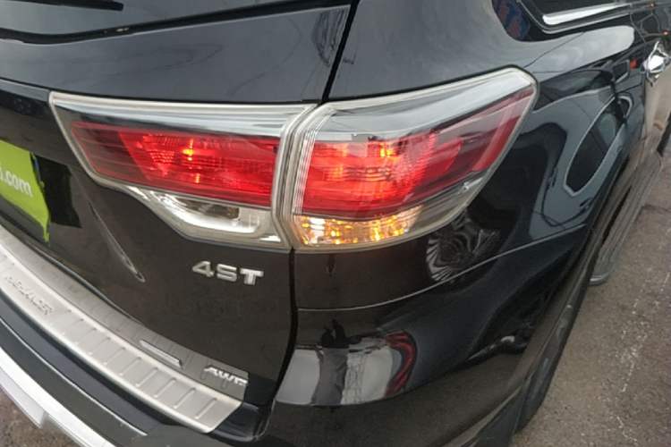 Used Toyota Highlander 2015 2.0T Four-Wheel Drive Elite Edition 7-Seater Right Rear Taillight