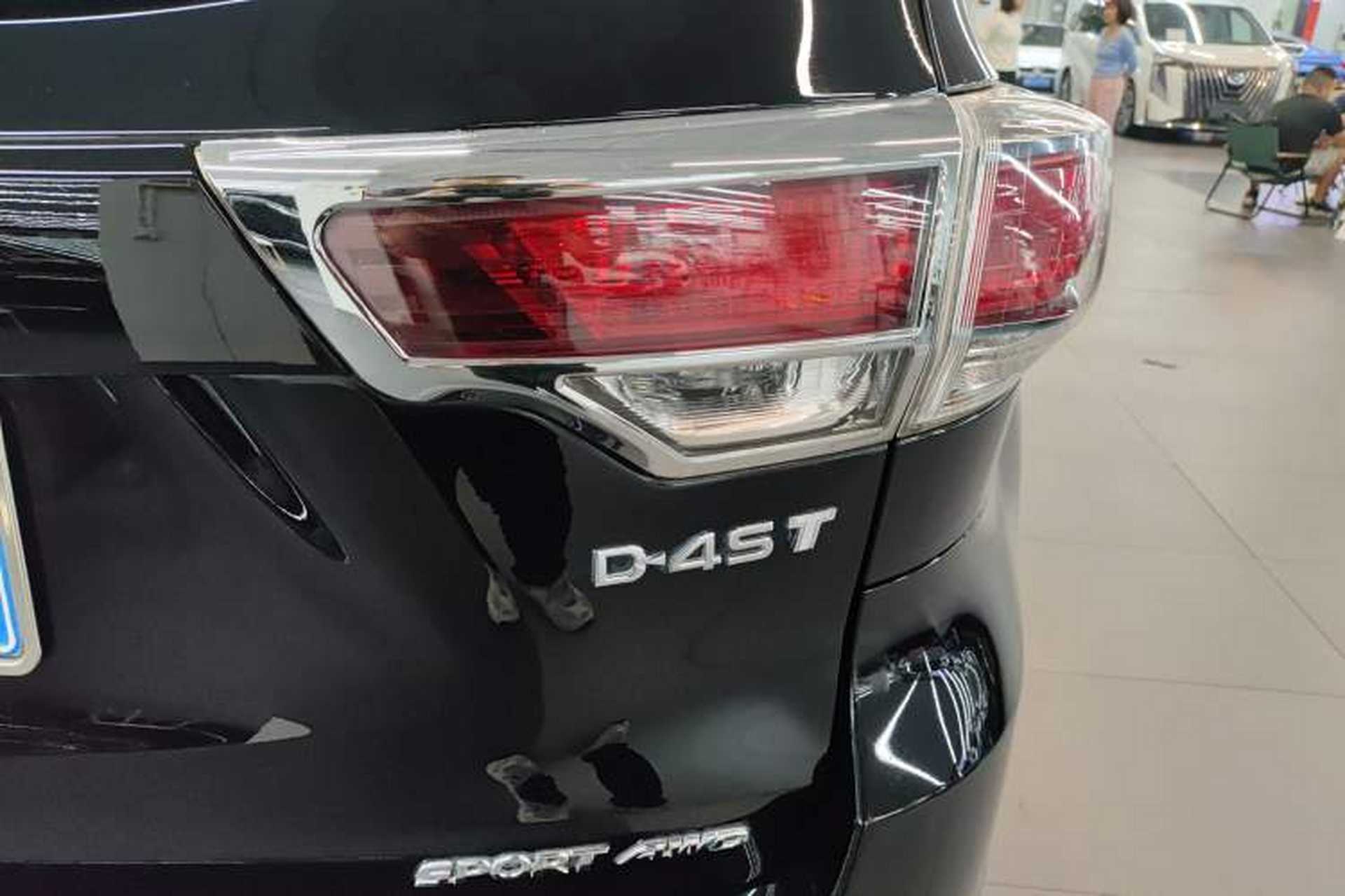 Used Toyota Highlander 2015 2.0T Four-Wheel Drive Luxury Edition 7-Seater Right Rear Taillight