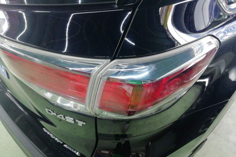 Used Toyota Highlander 2015 2.0T Four-Wheel Drive Luxury Edition 7-Seater Right Rear Taillight