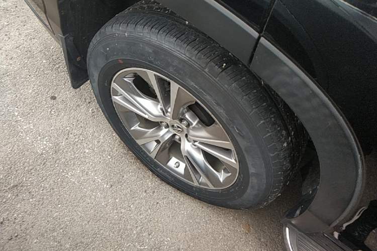 Used Toyota Highlander 2015 2.0T Four-Wheel Drive Elite Edition 7-Seater Right Rear Wheel Hub
