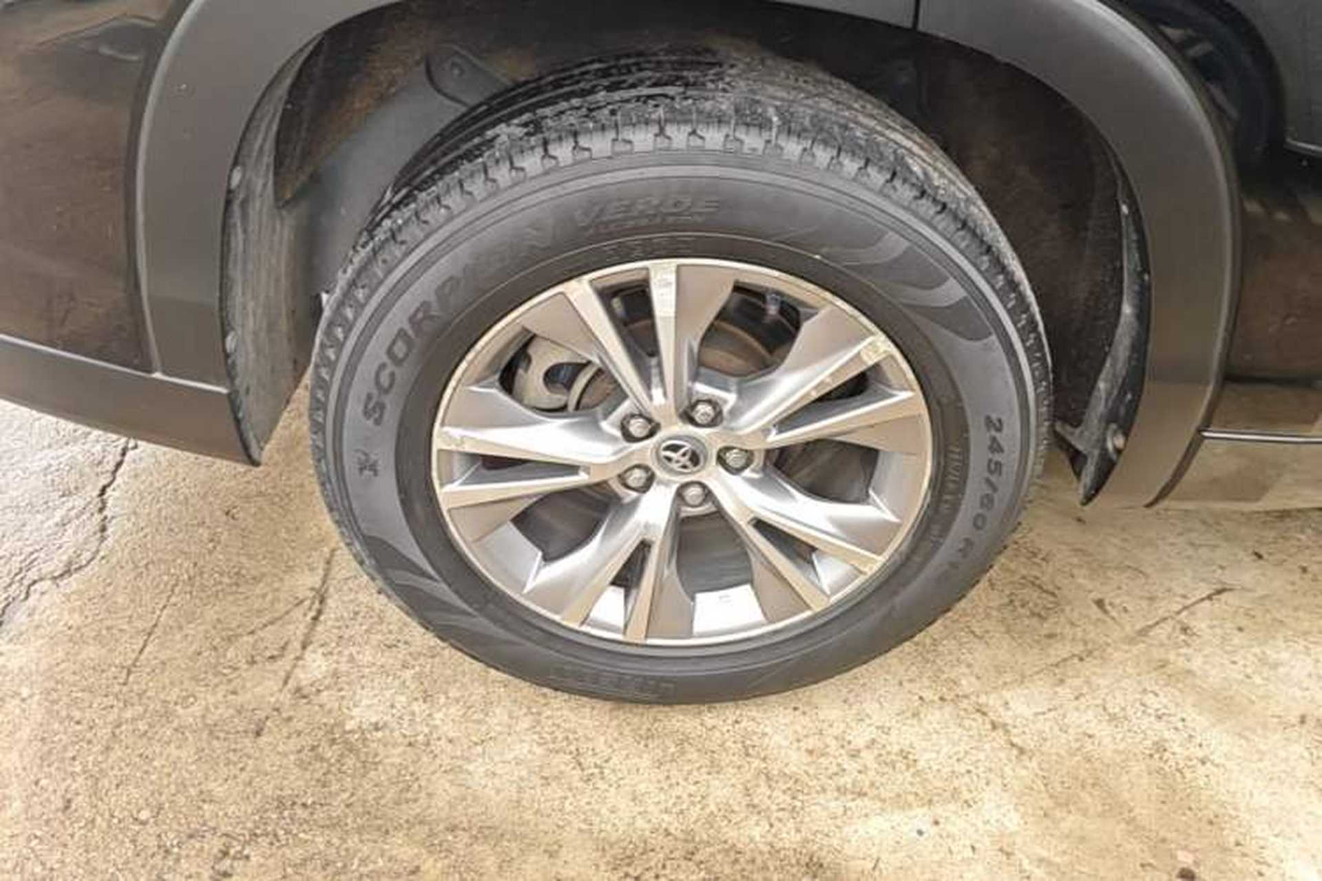 Used Toyota Highlander 2015 2.0T Four-Wheel Drive Elite Edition 7-Seater Right Rear Wheel Hub