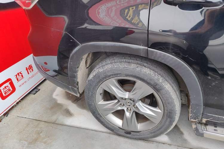 Used Toyota Highlander 2015 2.0T Four-Wheel Drive Luxury Edition 7-Seater Right Rear Wheel Hub