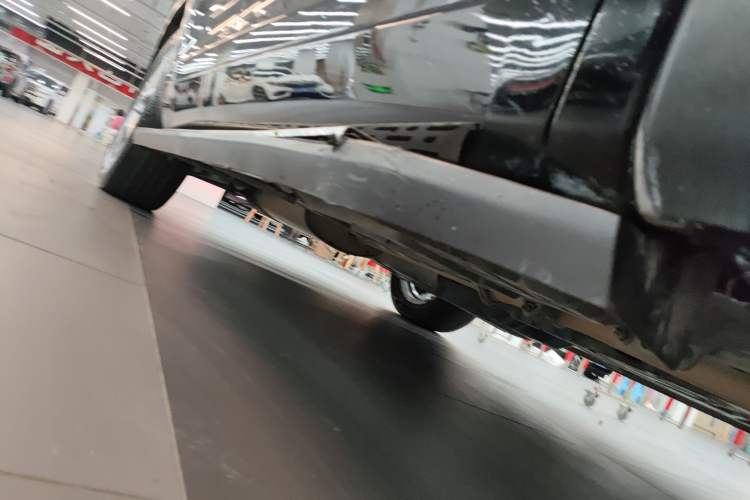 Used Toyota Highlander 2015 2.0T Four-Wheel Drive Luxury Edition 7-Seater Right Side Sill