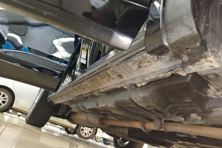 Used Toyota Highlander 2015 2.0T Four-Wheel Drive Luxury Edition 7-Seater Right Side Sill