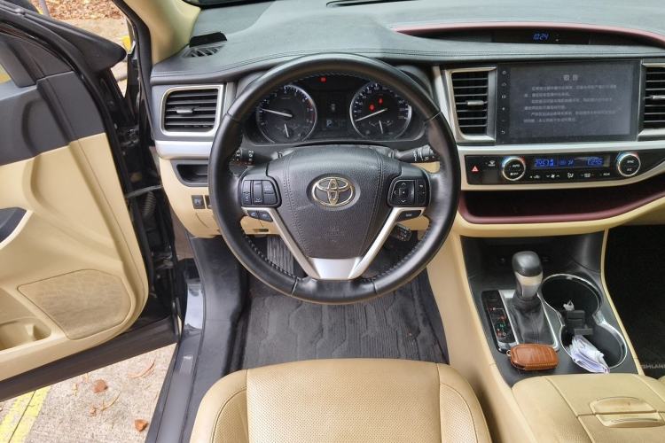 Used Toyota Highlander 2015 2.0T Four-Wheel Drive Luxury Edition 7-Seater Steering Wheel