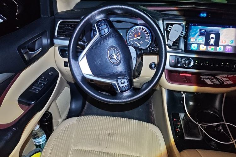 Used Toyota Highlander 2015 2.0T Four-Wheel Drive Elite Edition 7-Seater Steering Wheel