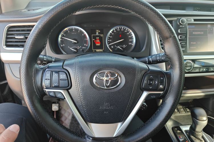 Used Toyota Highlander 2015 2.0T Four-Wheel Drive Ultimate Edition 7-Seater Steering Wheel