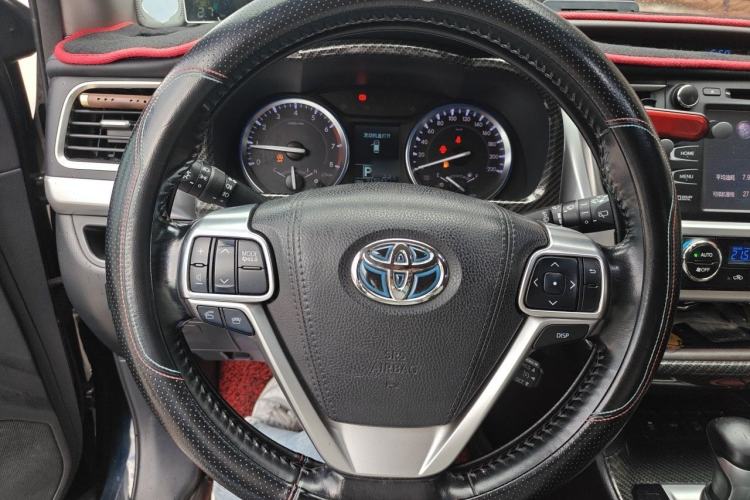 Used Toyota Highlander 2015 2.0T Four-Wheel Drive Luxury Edition 7-Seater Steering Wheel