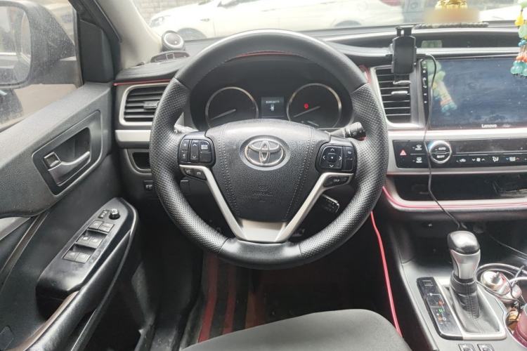 Used Toyota Highlander 2015 2.0T Four-Wheel Drive Luxury Edition 7-Seater Steering Wheel