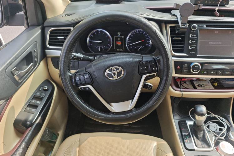 Used Toyota Highlander 2015 2.0T Four-Wheel Drive Ultimate Edition 7-Seater Steering Wheel