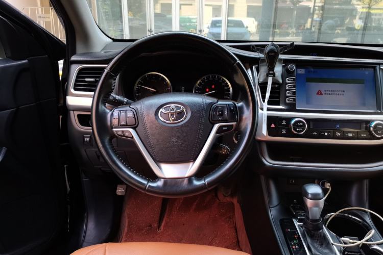 Used Toyota Highlander 2015 2.0T Four-Wheel Drive Luxury Edition 7-Seater Steering Wheel