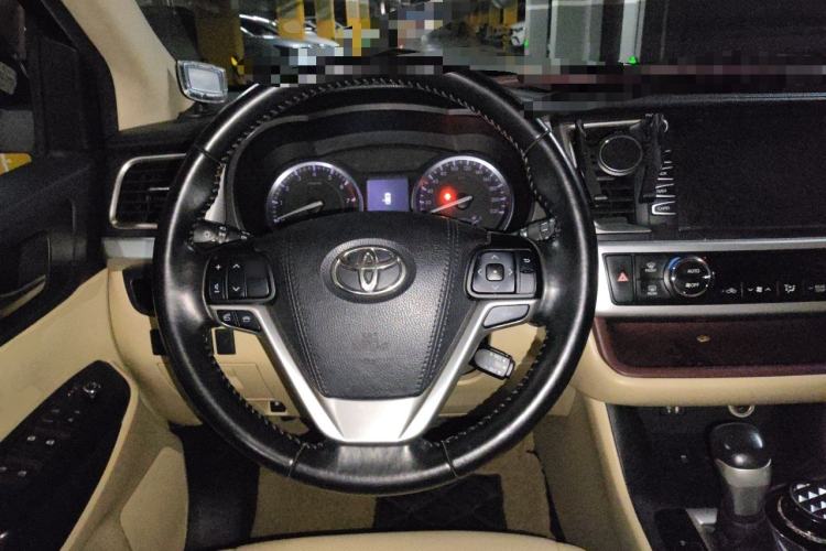 Used Toyota Highlander 2015 2.0T Four-Wheel Drive Luxury Edition 7-Seater Steering Wheel